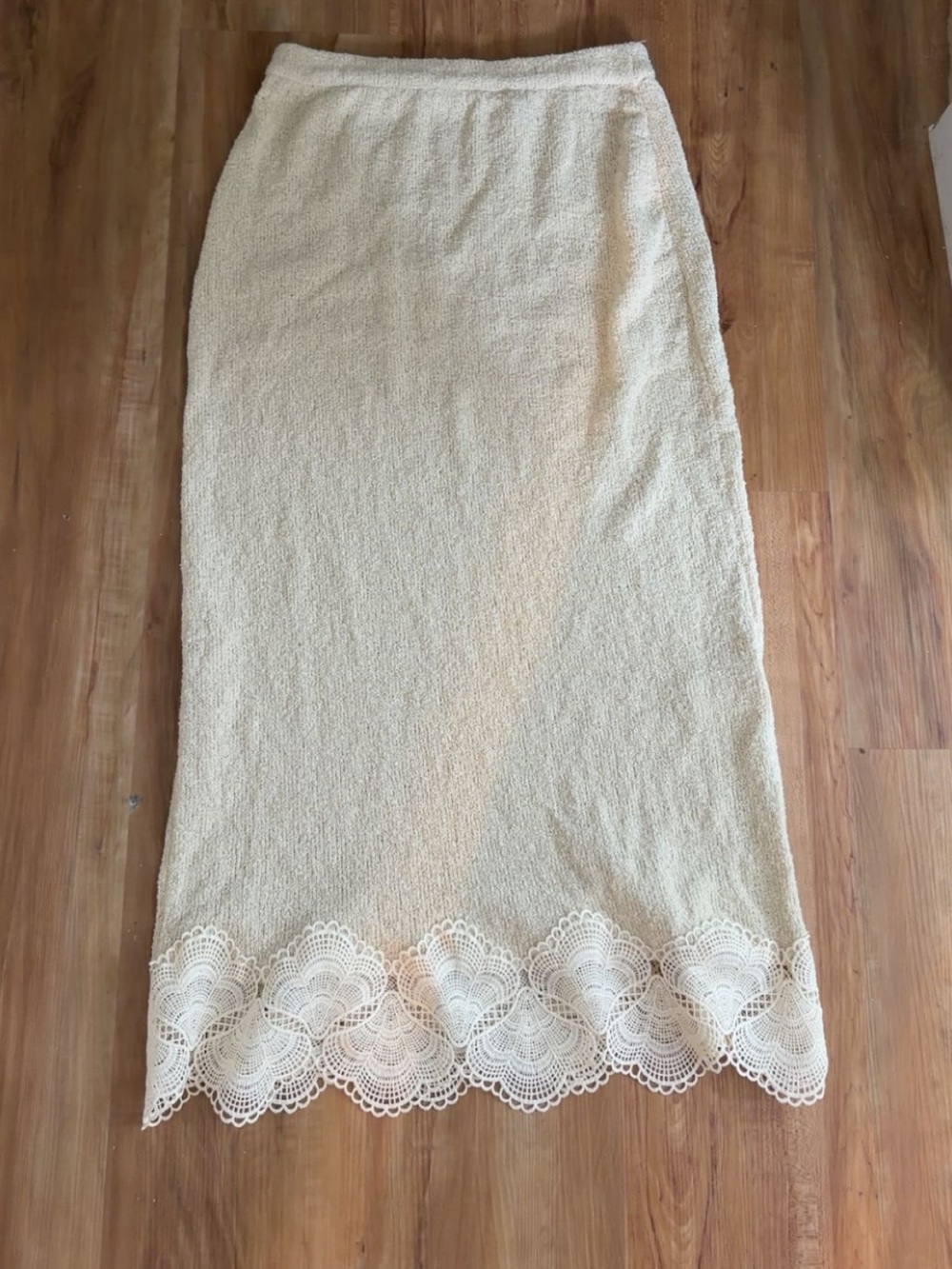 Cream Lace-Hem Maxi Skirt - Picture 1 of 1